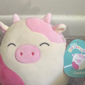 Squishmallows Winking Caedyn the Cow 7.5in